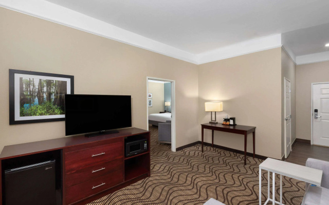 La Quinta Inn & Suites by Wyndham Houma