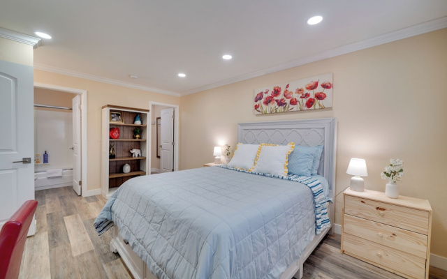 Sip, Golf & Explore: Pleasanton Retreat!