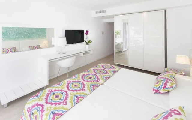 Grupotel Oasis