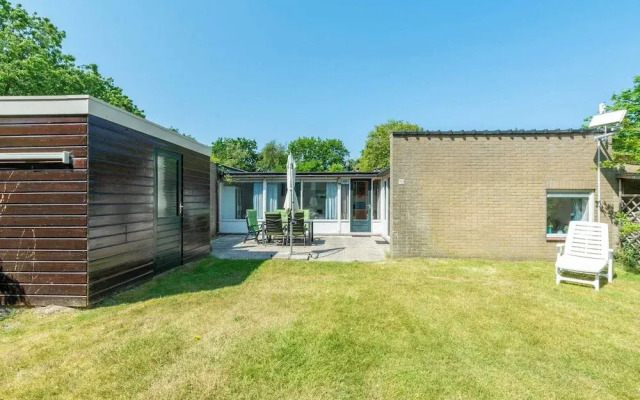 Lovely Bungalow With Patio