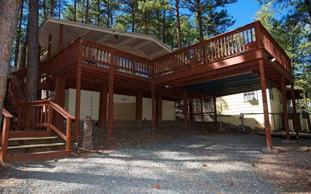 Mama Bears Cabin