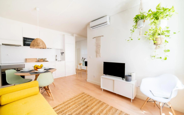 Monsanto Hill House - NO. 565 1D