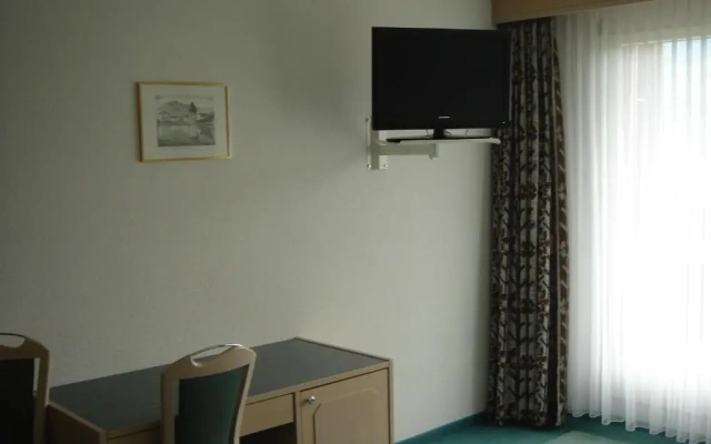 Hotel Eden Sisikon