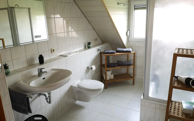 Familienfreundliche Ferienwohnung mit Wohlfühlbalkon und kostenlosem Parkplatz