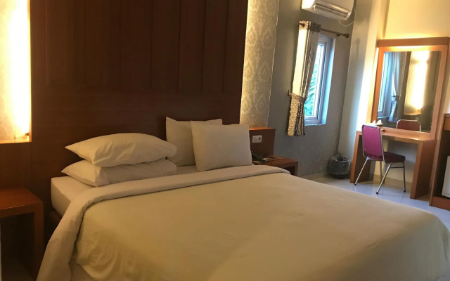 Grand Mega Hotel