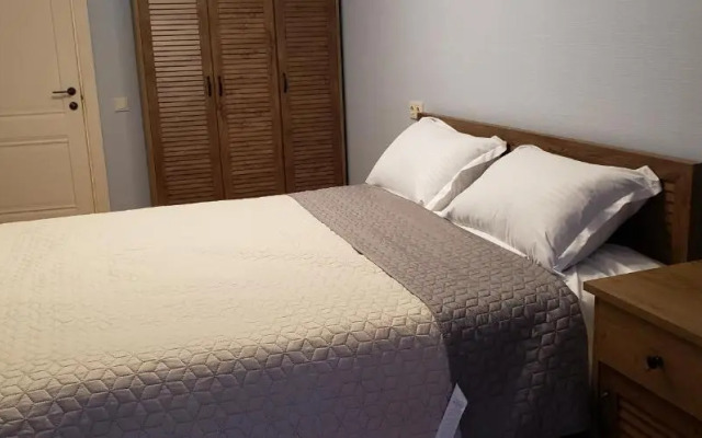 Apartment - 200 m Near Central Park