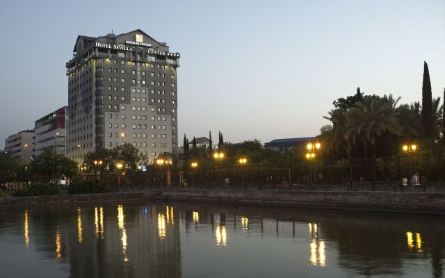 Отель Sevilla Center Испания, Севилья - 3 отзыва об отеле, цены и фото номеров - забронировать отель Sevilla Center онлайн вид на фасад