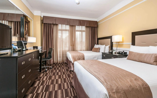 The Pickwick Hotel