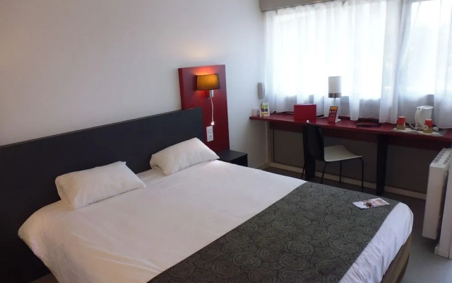 Brit Hotel Mayenne
