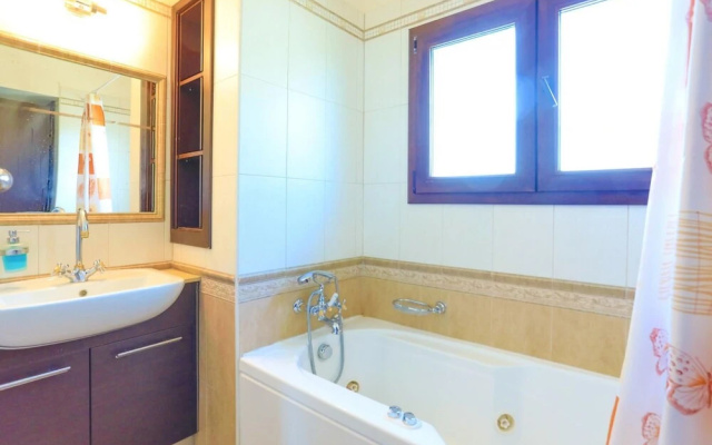 Luxury Villa Dioni in Paralimni