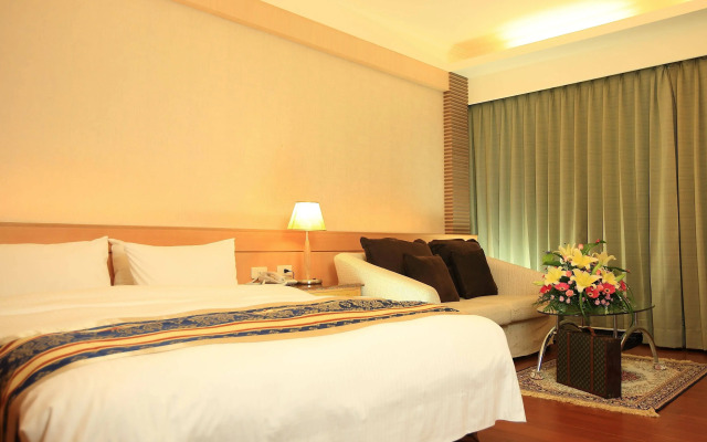 Dong Tair Spa Hotel