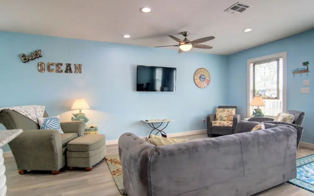 Nauti Mermaid 5 Bedroom Home by Redawning