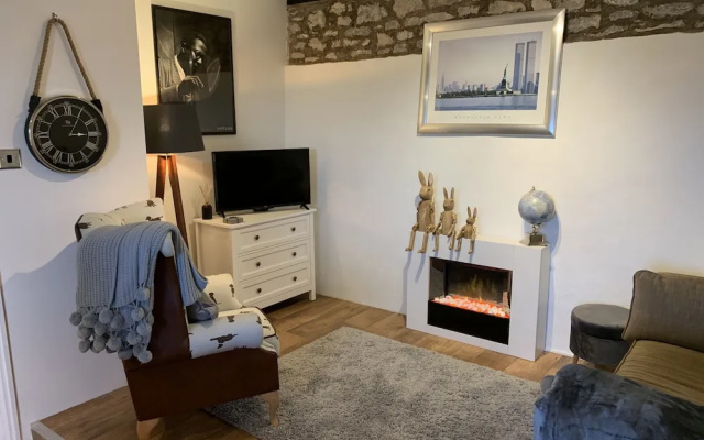 Characteristic & Cosy Self-contained 1 Bed Annexe