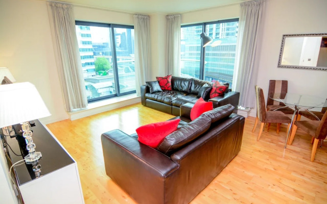 Discovery Dock Apartments East by Primestay London