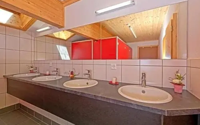 Hostel Petit Velan