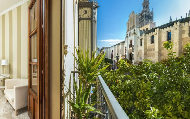 Apartment in Front of the Cathedral. 2 Bedrooms. Catedral I