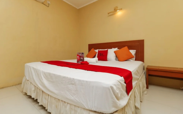 RedDoorz @ Desa Cijulang Sentul