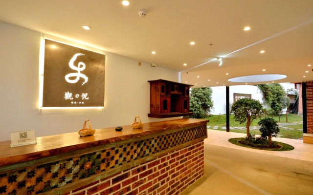 Lijiang Guanlanyue Inn