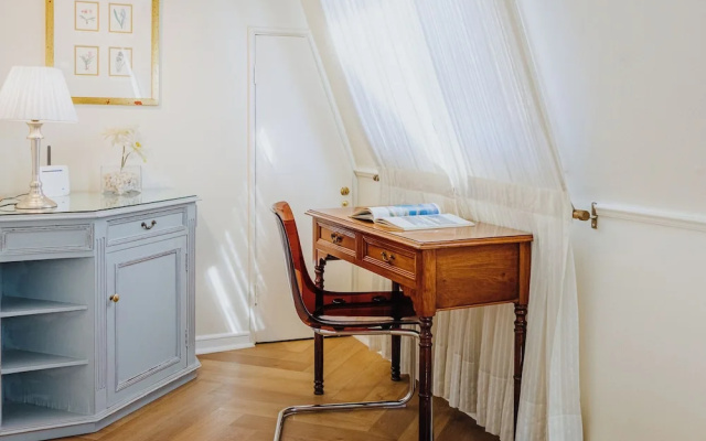 Orly Suites