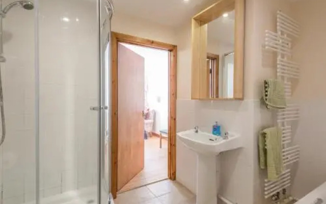 The School Bakehouse Apartment