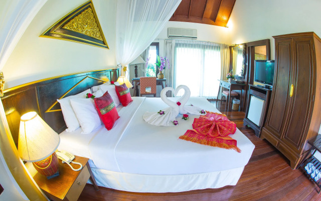 Golden Pine Resort