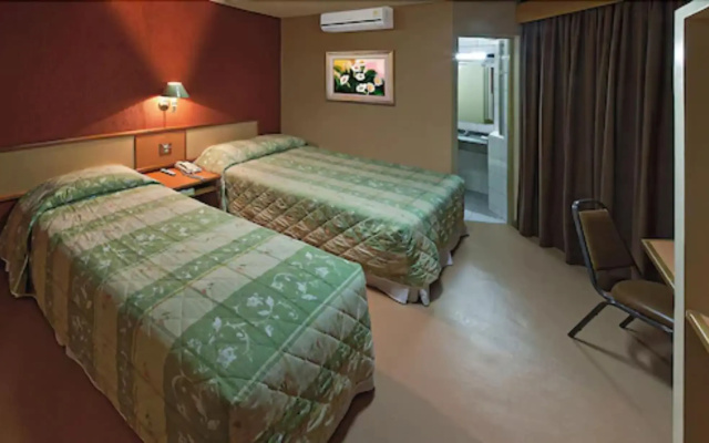Lira Hotel