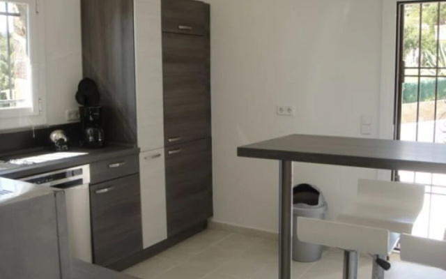 Casa Xiprers, 7 "Villa Santina"