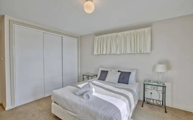Georges Bay Luxury