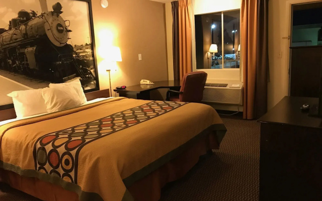 Red Lion Inn & Suites Junction City