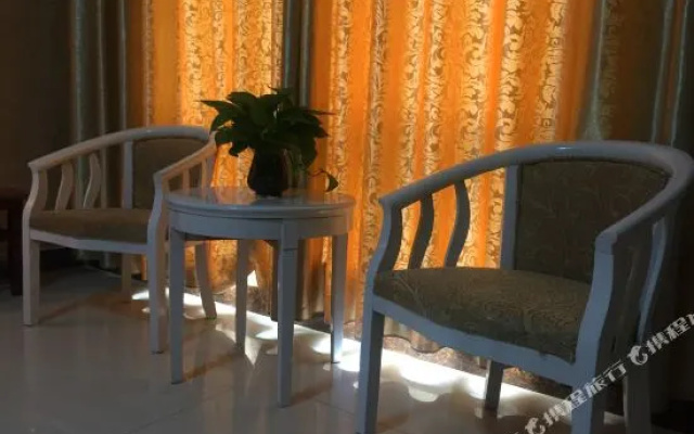 Yuntaishan Yunjie Hotel