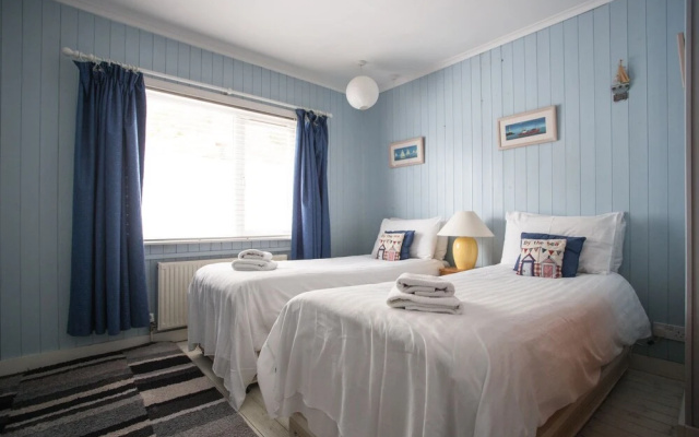Lusty Glaze Beach Accommodation