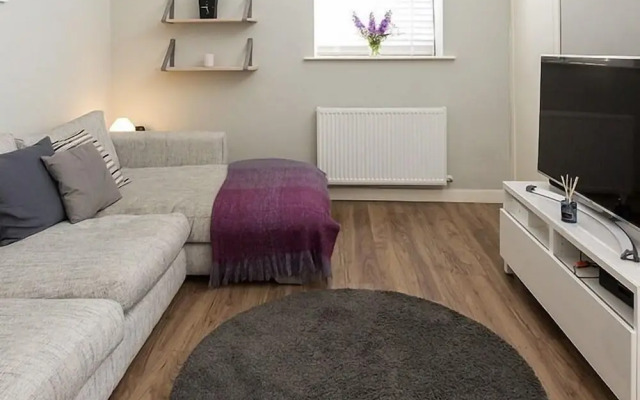 The Lane Apartment