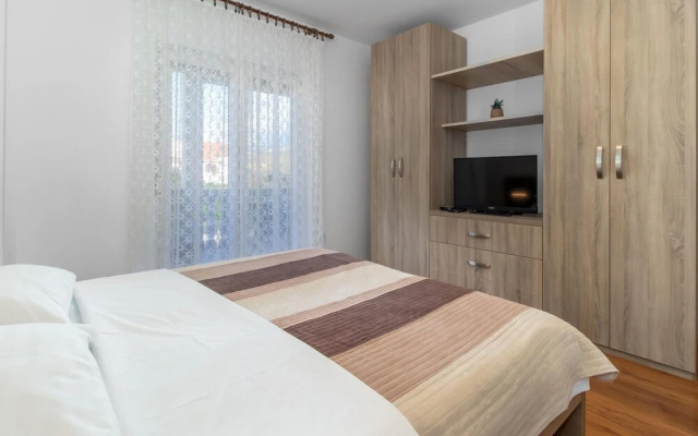 Stunning Apartment in Selce With Wifi and 2 Bedrooms