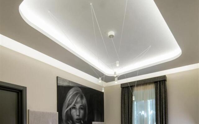 Via Veneto Luxury Suites