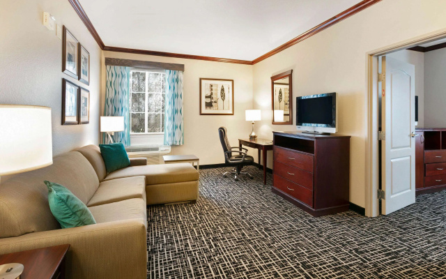 La Quinta Inn & Suites by Wyndham Lindale