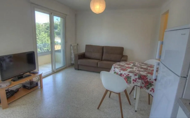Studio 3 étoiles 100m plages  wifi