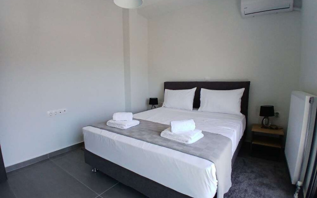 10 Apartments & Suites Athens