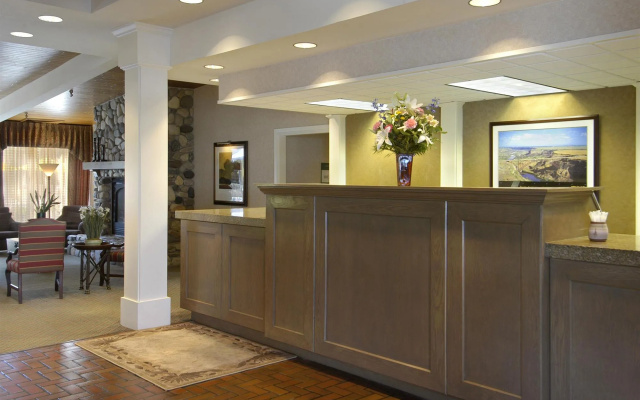 Red Lion Hotel Canyon Springs