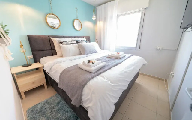 YalaRent Argaman 2BR & Balcony APT - Families only