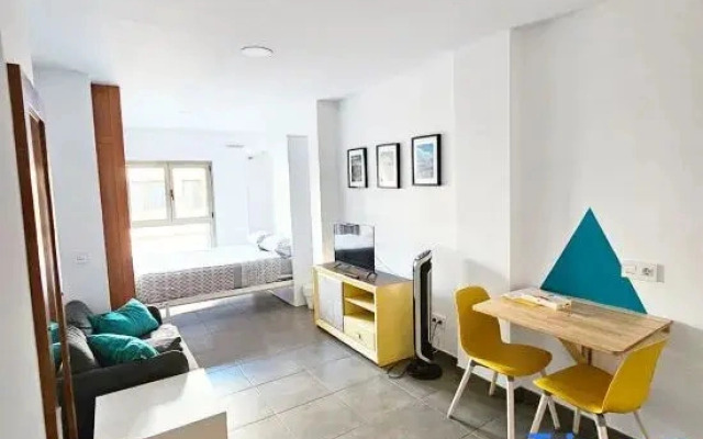 Lala Loft, Las Canteras