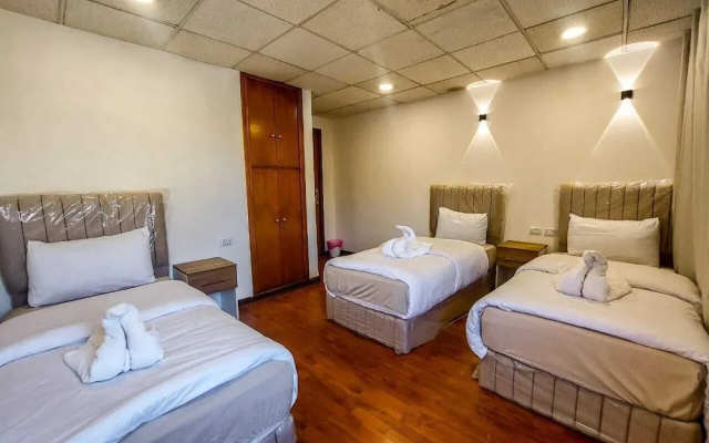 Egy Days Hotel