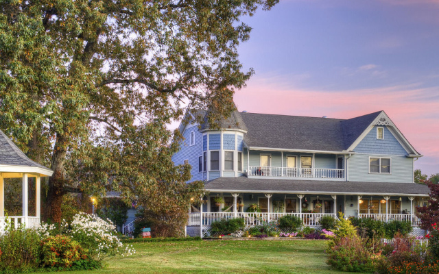 Blue Mountain Mist Country Inn & Spa