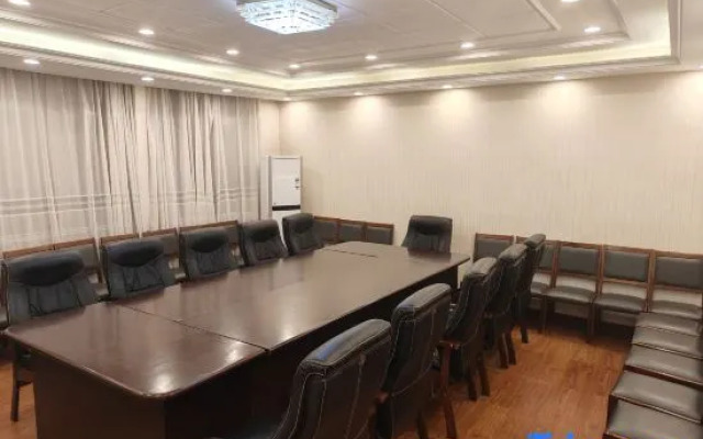 Home Inn - Yubaiyun Hotel