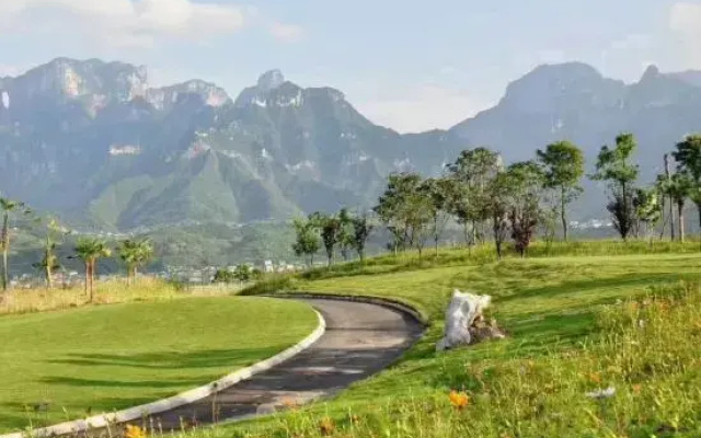 Zhangjiajie Golf Club Homestay