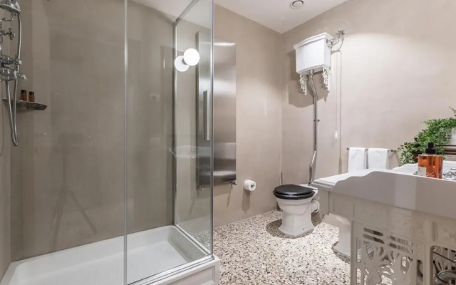 Varoter Design Venetian Studio