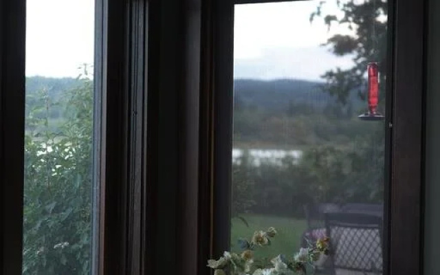 Country Bay Manor B&B
