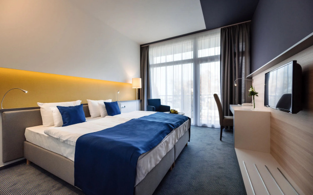Hotel Yacht Wellness & Business