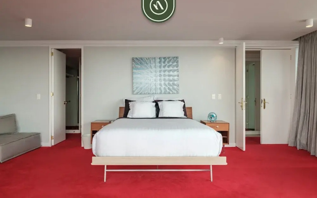 Campos Eliseos 75 PH