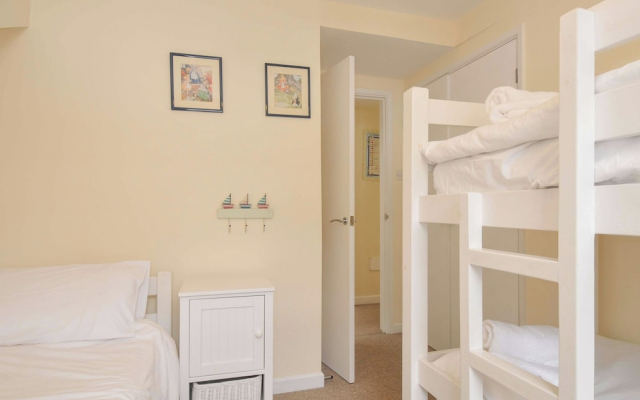 9 Slipway Cottages