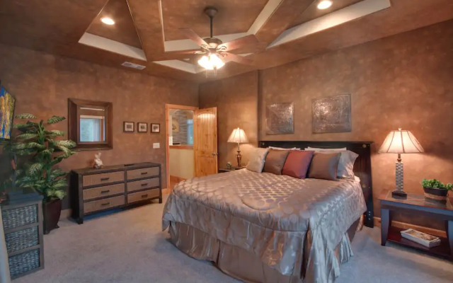Creekwood Lodge